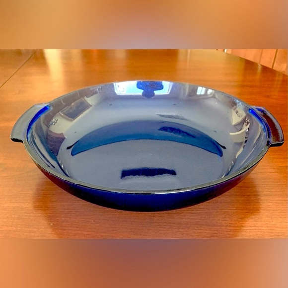 Cobalt blue glass deep round shaped serving plate with two handles serving dish - Picture 15 of 15